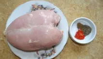 Класичний салат Цезар з куркою. цезар