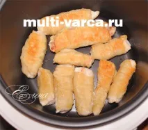 Курка в тесті в мультиварці тесті