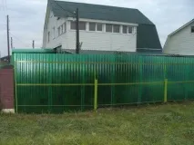 Аркуші для забору відео-інструкція по монтажу своїми руками, які краще - гофраліст, оцинкований, відео-інструкція