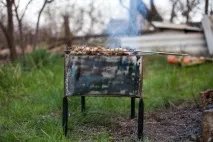 Мангал своїми руками із підручних засобів руками