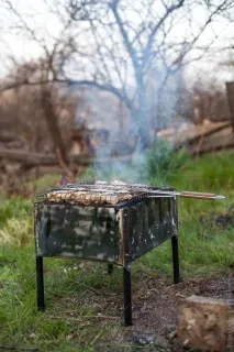 Мангал своїми руками із підручних засобів руками