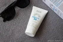Protecție minerală cu Eco Cosmetics Sunmilk sensibil SPF 50 recenzii