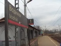 На Водниках продовжується будівництво естакади естакади