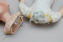 Переробка та ремонт фарфорової ляльки, очищення, демонтаж перуки, очей переробка