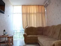 Пансіонат Три Товстуни Азовському
