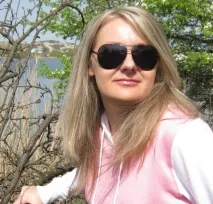 Піна для укладання волосся Кудрі та Локони сильної фіксації від Wellaflex локони