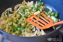 Рецепт Курка в соусі, з оливками соусі