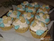 Рецепт Тістечка Кошички з білковим кремом, Грибочки з дитинства кошички