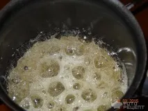 Рецепт Тістечка Кошички з білковим кремом, Грибочки з дитинства рецепт