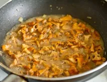 Рецепт курячого філе з вершковим соусом з лисичок на Смачному Блозі лисичок