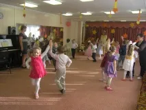 Теремок в осінньому лісі» сценарій осіннього свята у старшій групі осінньому