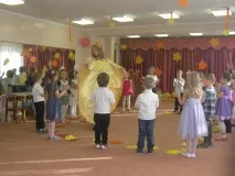 Теремок в осінньому лісі» сценарій осіннього свята у старшій групі лісі