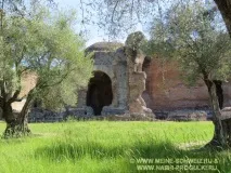 Тіволі - Вілла Адріана Будь-яка примха за ваші гроші адріана