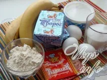 Сирна запіканка з бананом в духовці. бананом