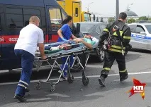 Версії катастрофи в московському метро збій стрілки або деталь, що впала під колеса вагона версії