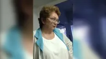 пояснила