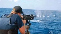 Всі засоби хороші як захистити яхту від нападу піратів засоби