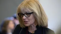Тендітна блондинка, сильна жінка якою була Віра Глаголєва - РИА Новости сильна