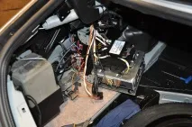 Господині на замітку Встановлення навігації та підключення iPod у Mercedes CLS або W211 замітку