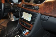 Господині на замітку Встановлення навігації та підключення iPod у Mercedes CLS або W211 замітку