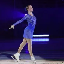 Я закінчила, бо треба було заробляти гроші» було