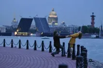 білі