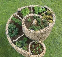 Спіральні квітники – простий спосіб створити клумбу твоєї мрії простий