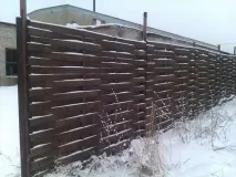 Фасадний паркан фото з профнастилу, з цегли своїми руками профнастилу