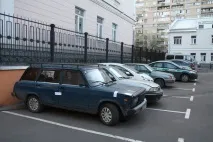 Як судові пристави обмежують боржників у праві керувати автомобілем обмежують