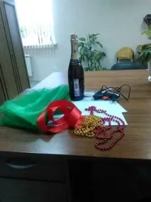 Як прикрасити пляшку шампанського до Нового року прикрасити