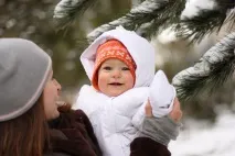 Як гуляти взимку з немовлям немовлям