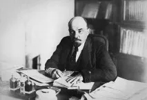 Як Сталін,Ленін та Троцький провели «спекотний» липень 1917 року Історія Наука та техніка ленін