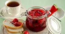 Полуничне варення - рецепти без варіння ягід, варення з желатином, м’ятою та лимоном рецепти