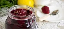 Полуничне варення - рецепти без варіння ягід, варення з желатином, м’ятою та лимоном полуничне