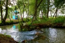 Край чудотворних криниць, Блакитний криниця в селі Клини під Славгородом, Білорусь ( Pays des криниця