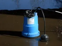 вода