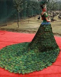 Незвичайні та дивовижні весільні сукні 👗 сукні