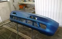 Чомусколюється фарба на бампері, і як із цим боротися чомусколюється