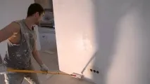 Скільки коштує ґрунтовка стін під шпалери скільки