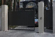 Установка кованих воріт своїми руками руками