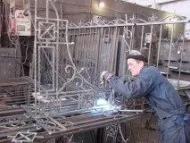 Установка кованих воріт своїми руками воріт