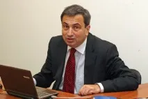 бути