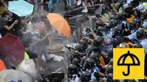 У тіні переносного бані, частина 2 Літаючі, стріляючі та любовні (символіка парасольки в культурі), частина