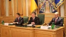 Юрій Кармазін Порошенко, Яценюк та Гройсман - політичні корупціонери, РІА Новини Україна кармазін