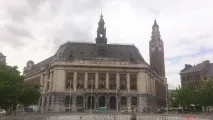 Залягти на дно в Шарлеруа місто на зворотному боці Європи шарлеруа
