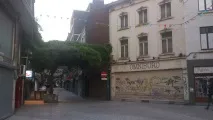 Залягти на дно в Шарлеруа місто на зворотному боці Європи місто