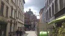 Залягти на дно в Шарлеруа місто на зворотному боці Європи боці