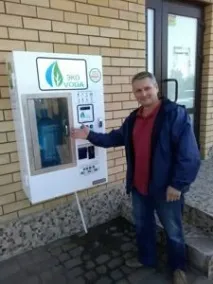 Автомат з очищення та продажу води для багатоквартирного будинку автомат