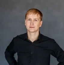 CG EVENT, Від вантажника до арт-продюсера ігор