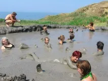 Лікувальний грязьовий вулкан в Кучугурах де знаходиться і чим корисний Готель Лаванда Азов знаходиться